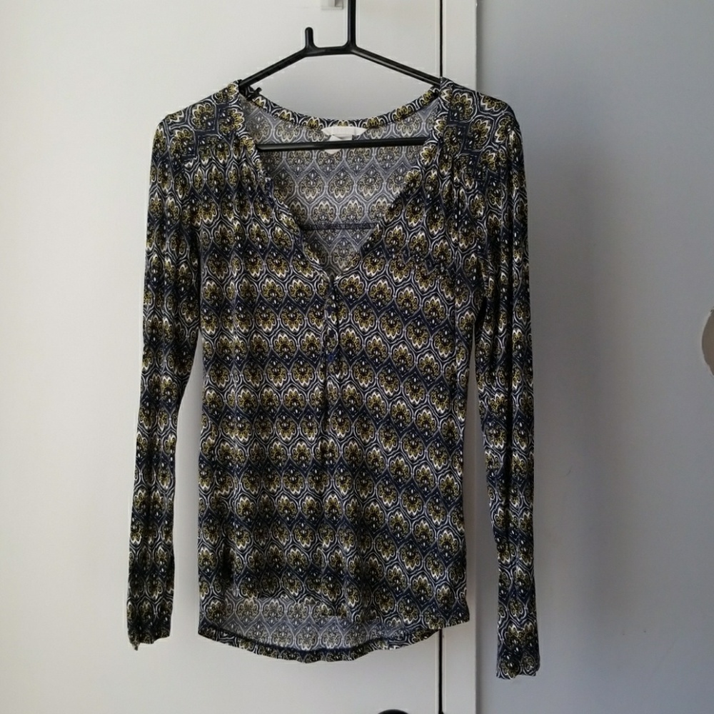 Navy yellow white long sleeve